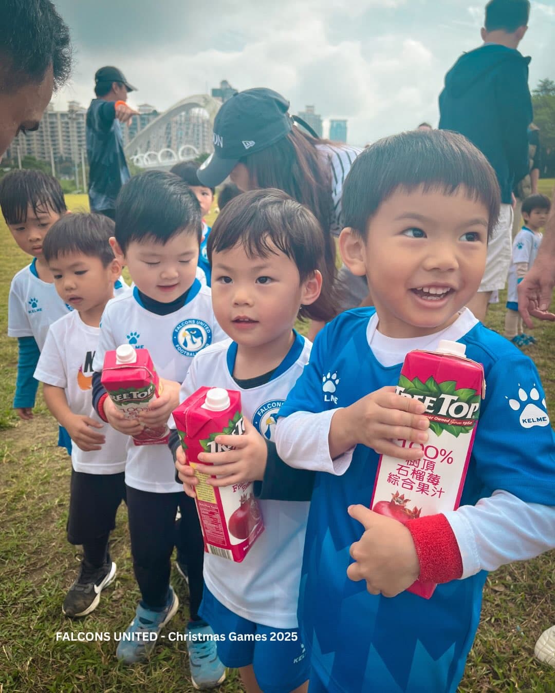 Falcons United Christmas Games 球員合照
